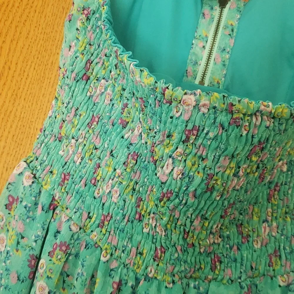 Beautiful Rachael & Chloe Floral Strapless Dress (ties around neck) Sz M (10-12)